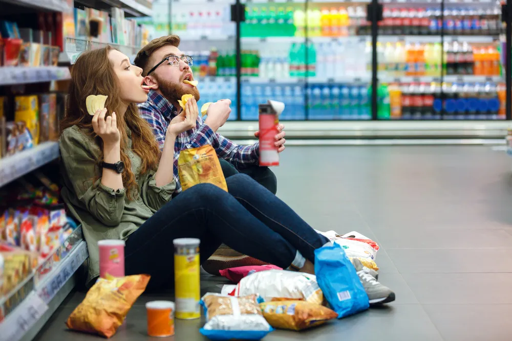 Poor Grocery Choices - Shop With Planned Healthy Meals