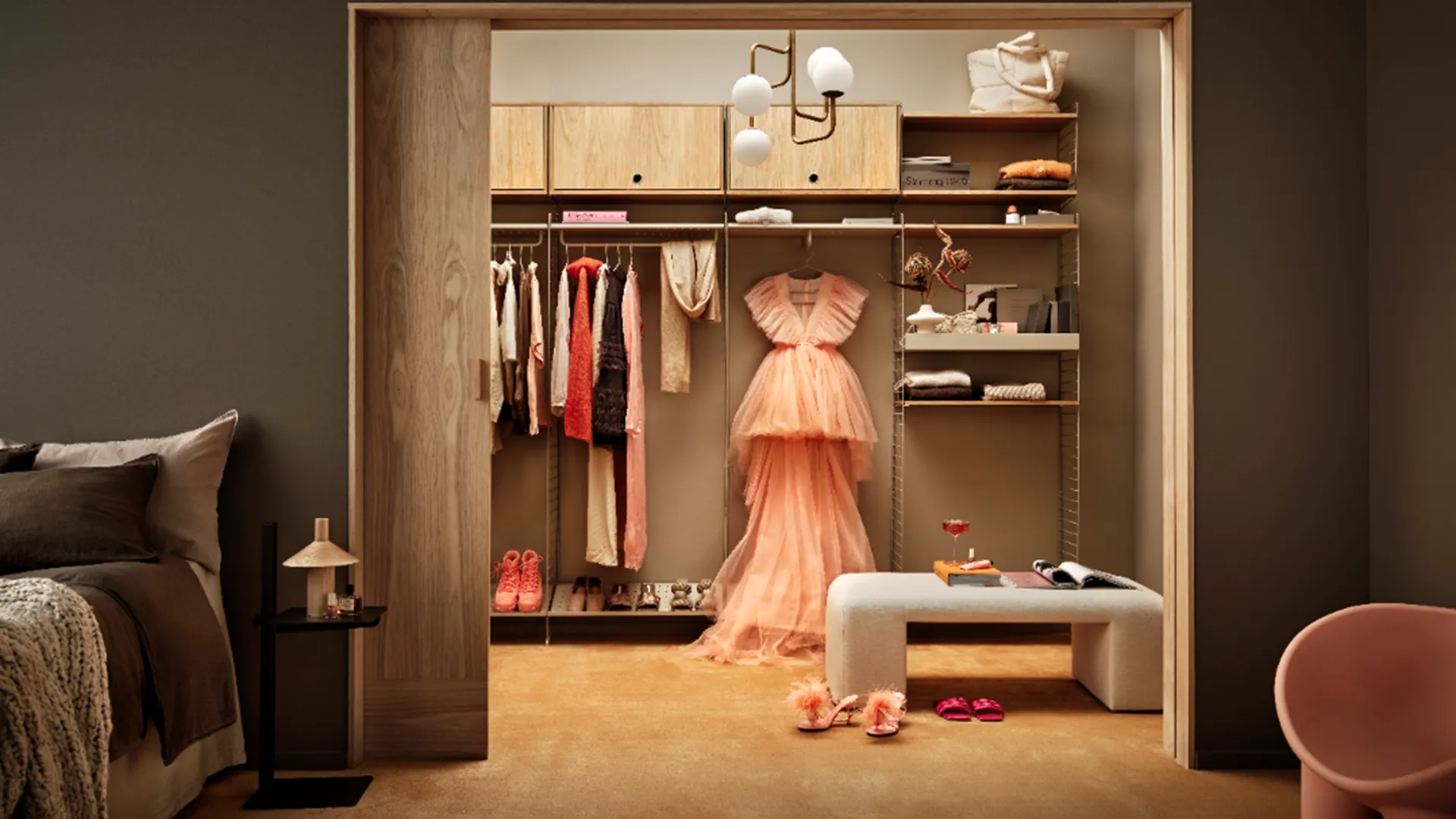 Messy Bedroom Closets – Organize Clothes for Easier Dressing post thumbnail image